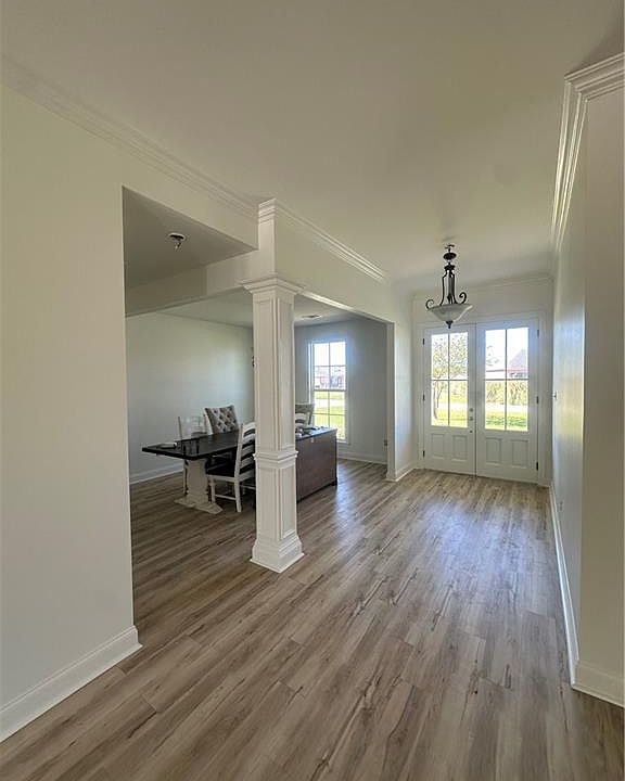 1st image of 111 Portrush Dr