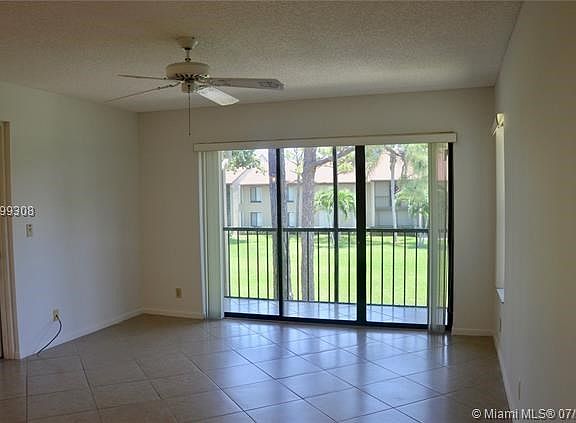 5th image of 721 Sunny Pine Way APT G2