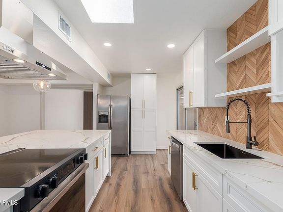 5th image of 10554 W GRANADA Drive