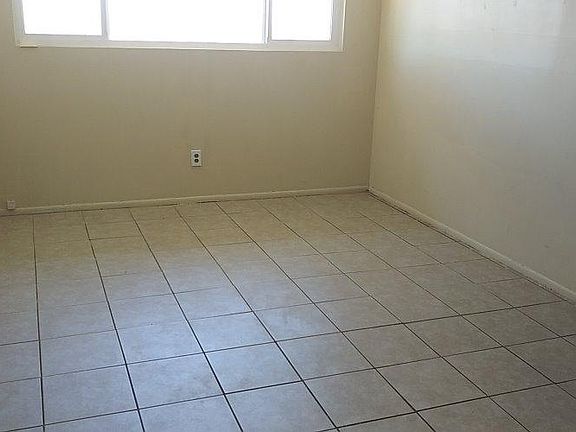 5th image of 66860 Yucca Dr #A