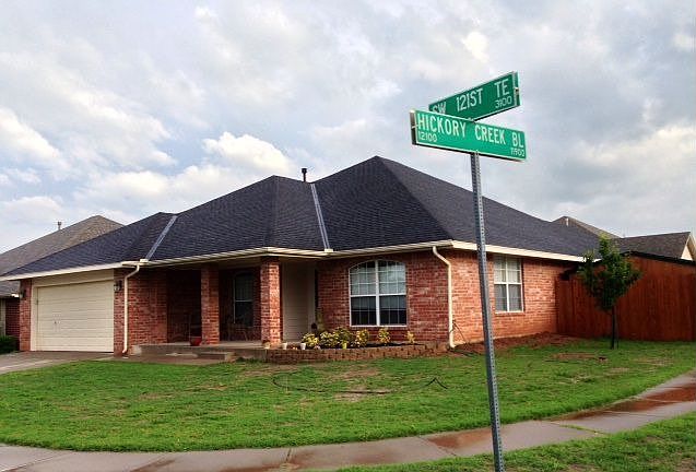 1st image of 3209 SW 121st Ter