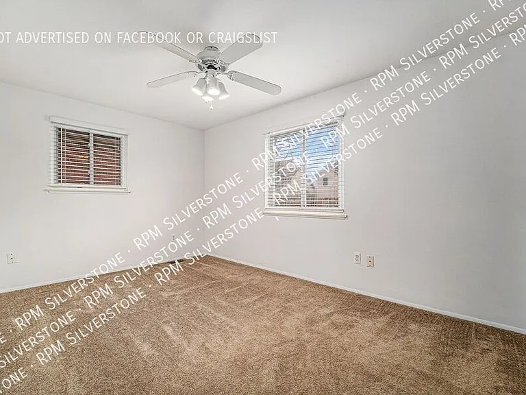 2226 Orpington Dr — Photo 8