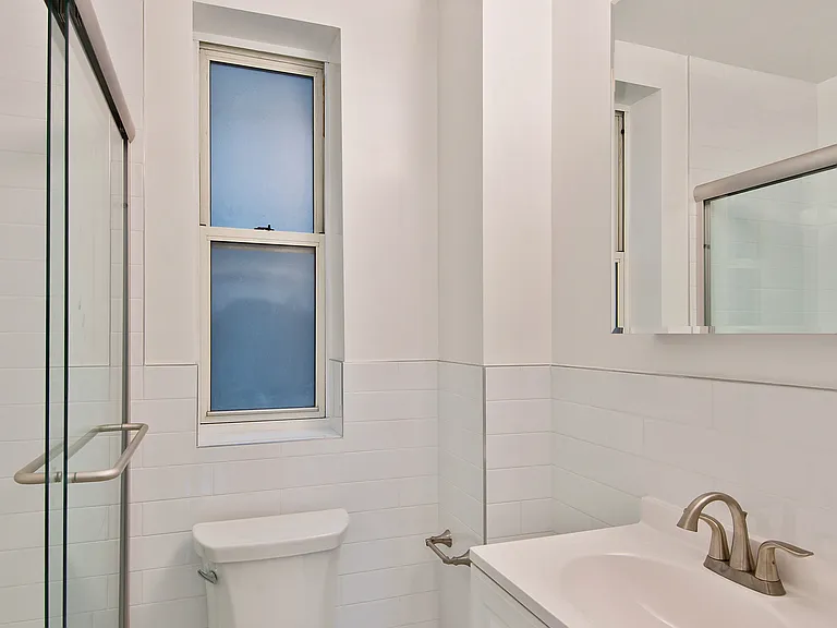 309 W 57th St #601 — Photo 5