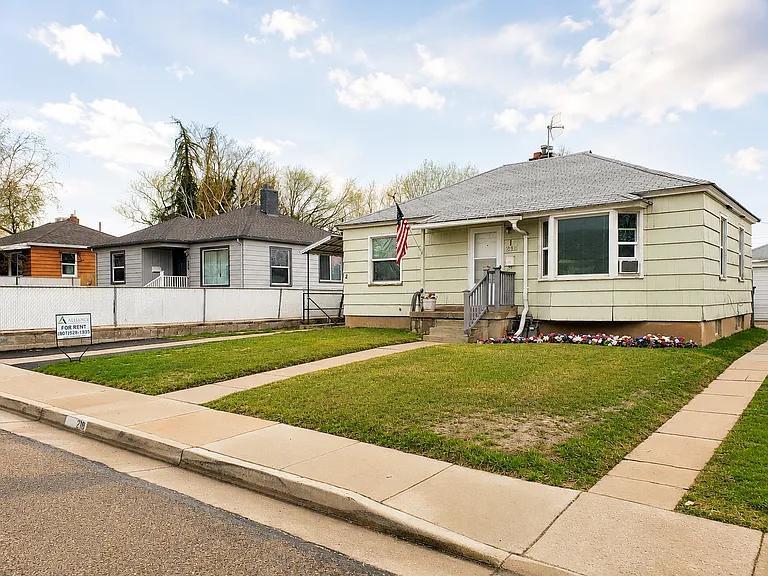 218 S Lakeview Dr — Photo 3