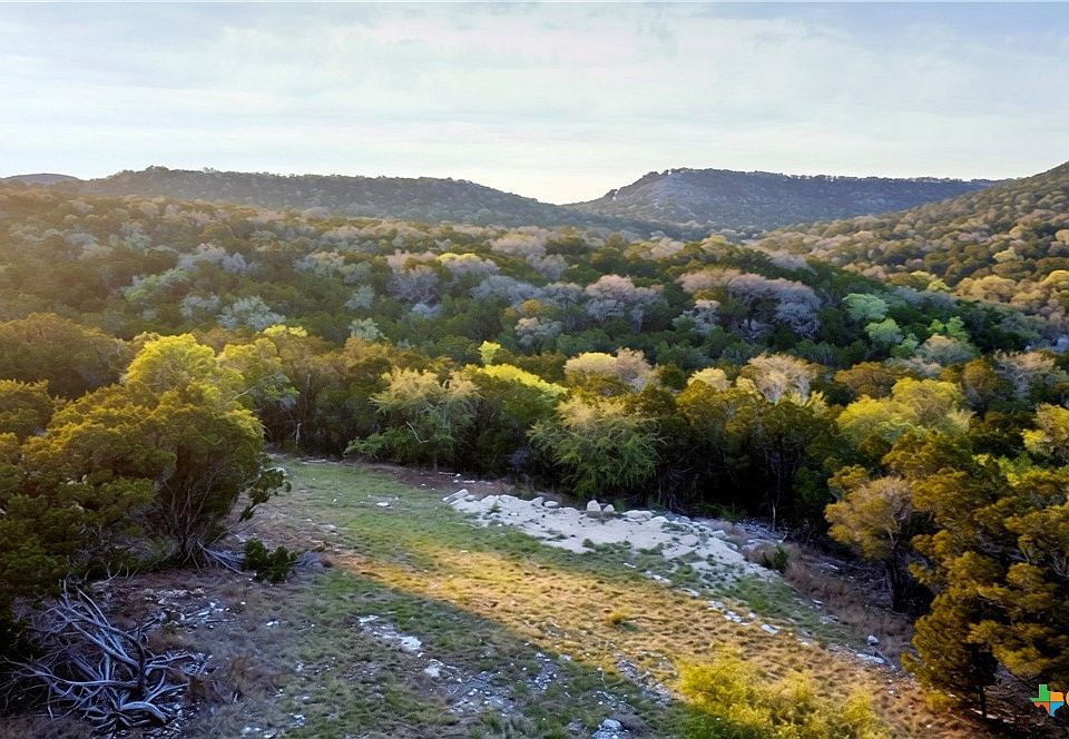 1st image of 911 Flaman Rd