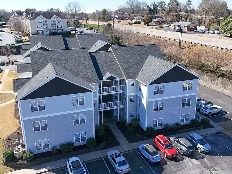 102 University Village Dr #L — Photo 33