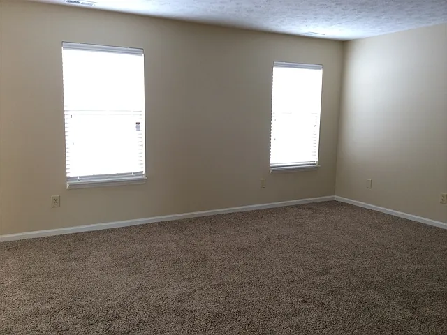 6685 Wimbledon Dr — Photo 7