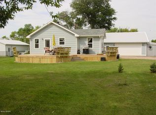 31 21st St NE, Reynolds, ND 58275