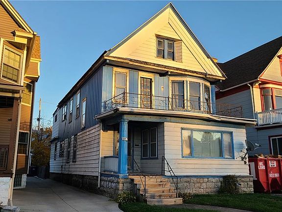 2nd image of 826 Humboldt Pkwy