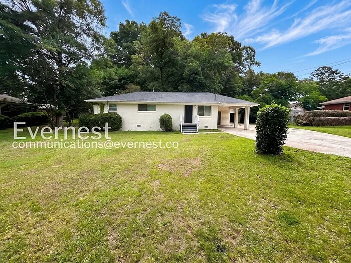 4402 Davana Dr — Photo 2
