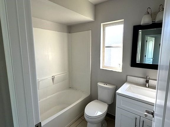 4th image of 16891 Juanita Ave APT 1-4