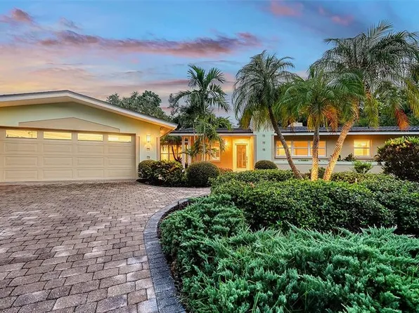 734 Indian Beach Cir, Sarasota, FL 34234