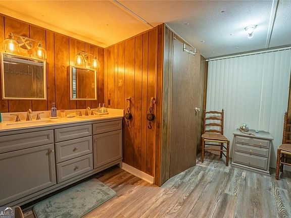 4th image of 5525 Mount Shores Cir