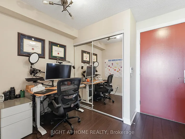 275 Yorkland Rd #1402 — Photo 3