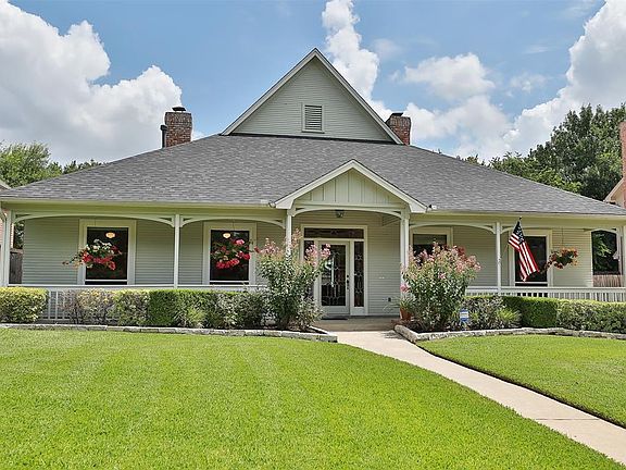 Meticulously maintained inside and out