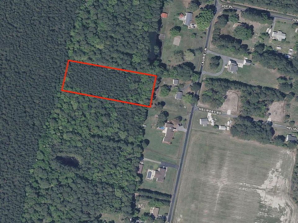 1st image of Laurie Ln