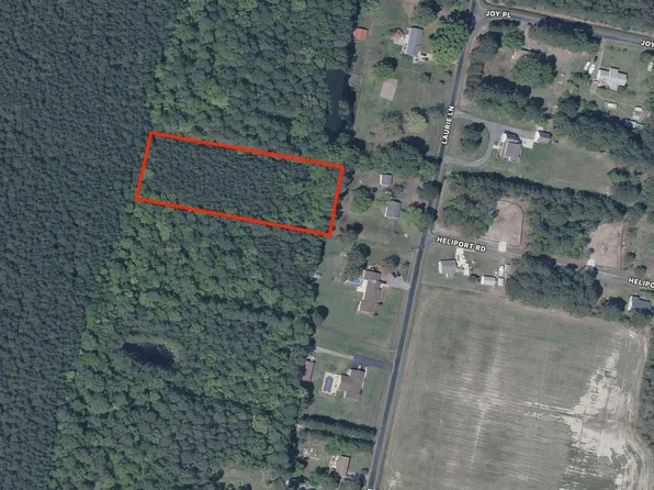 Laurie Ln, Woolford, MD 21677