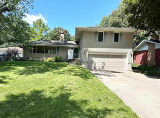 1703 Doemel St, Oshkosh, WI 54901