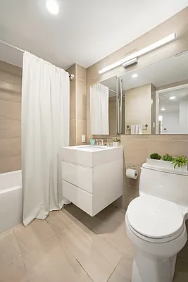 Rented by LL Real Estate Services | media 3