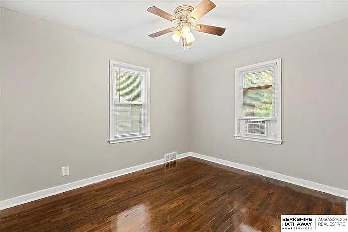2 bed, 726 sqft, $1,275 — Photo 1