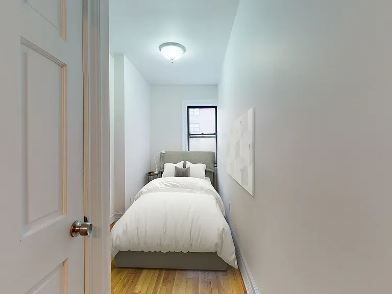 338 E 70th St #5D — Photo 2