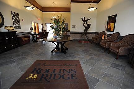 5th image of 130 Rollins Ave