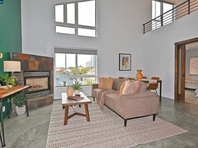 675 8th St APT 15, Oakland, CA, 94607