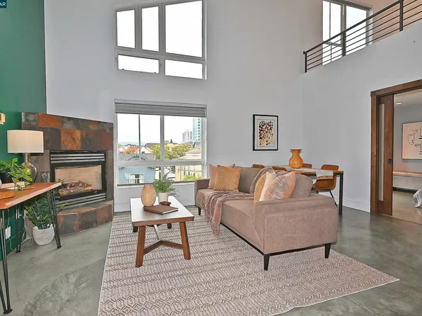 675 8th St APT 15, Oakland, CA 94607