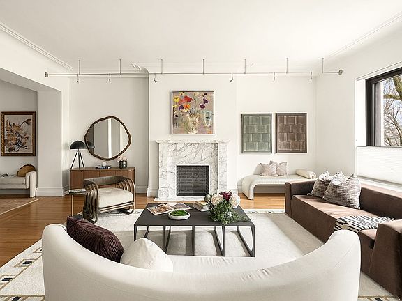 5th image of 137 Riverside Dr