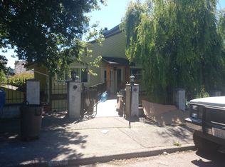 2353 W Halladay St, Seattle, WA 98199