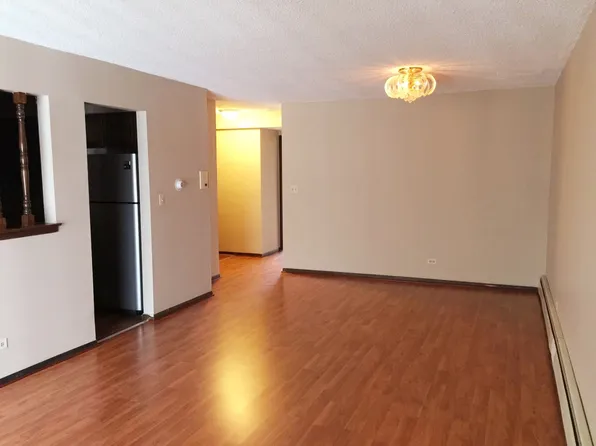 173 Gregory St APT 4, Aurora, IL 60504