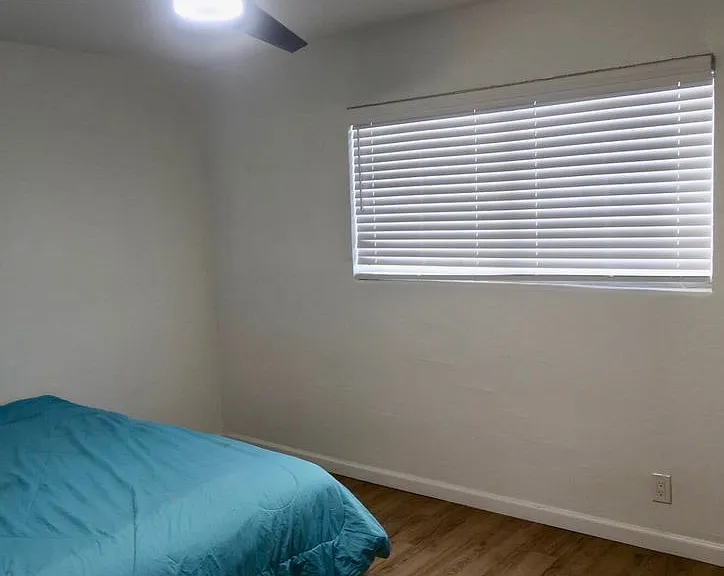 810 E Colter St — Photo 13