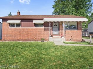 5048 Glenis St, Dearborn Heights, MI 48125