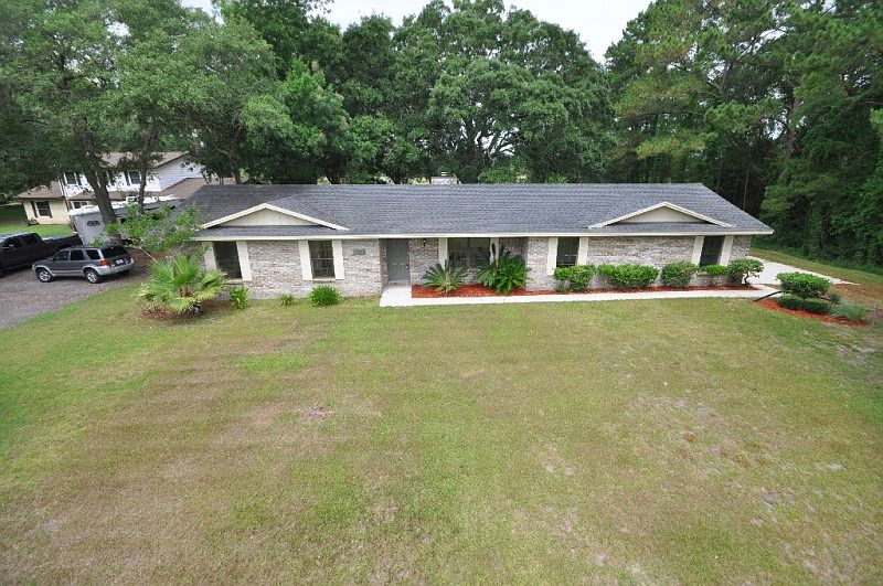 1st image of 15430 Cape Dr S