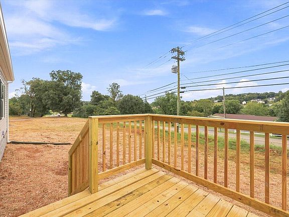 4th image of 1140 Kidwell Ridge Rd