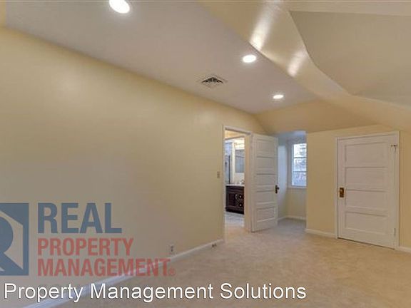 5th image of 16171 S Clackamas River Dr Unit A