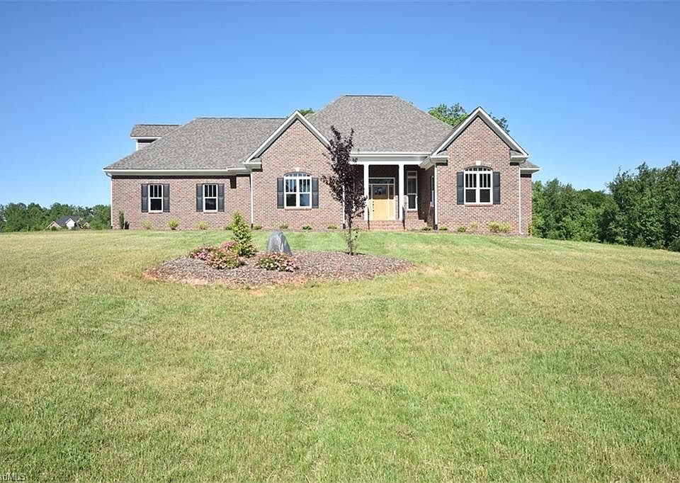 1st image of 3026 Mattie Florence Dr