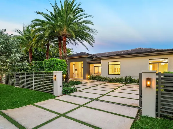 9011 SW 69th Ct, Pinecrest, FL 33156