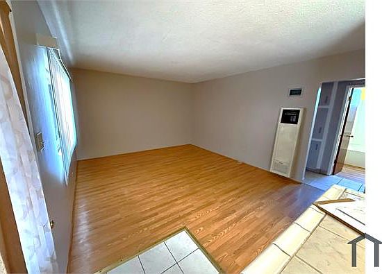 1st image of 1660 Park Ave APT 1