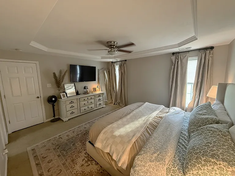 220 Walden Green Dr — Photo 11