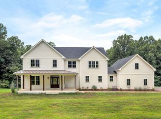 1255 W Leigh Dr, Charlottesville, VA 22901