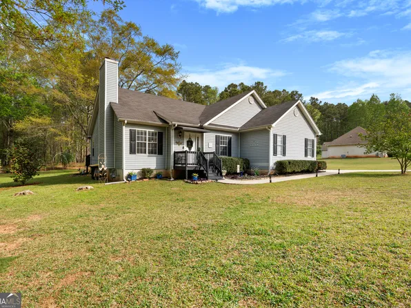 95 O'Tara Woods Dr, Newnan, GA 30263