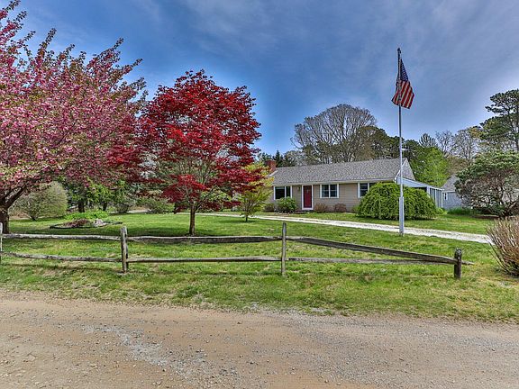 2nd image of 120 Viola Rd