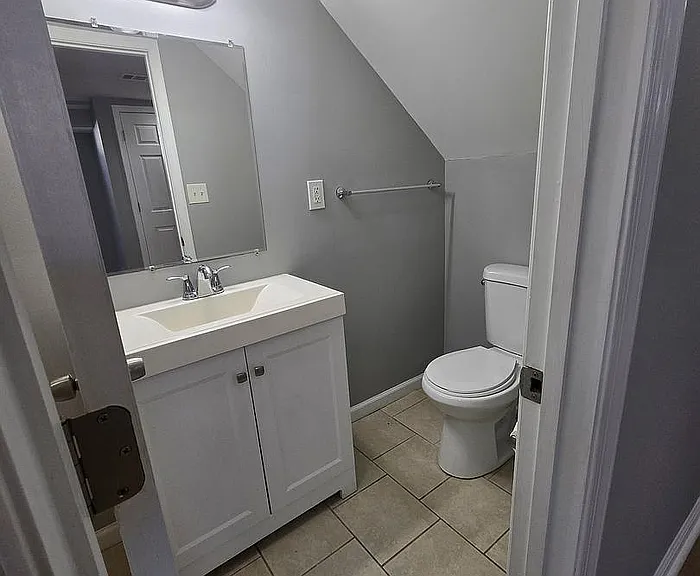 999 Elton Ave — Photo 12