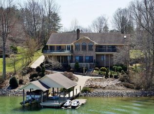 163 Riverbay Dr, Moneta, VA 24121