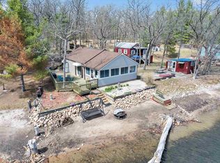 N6340 8th Dr, Plainfield, WI 54966