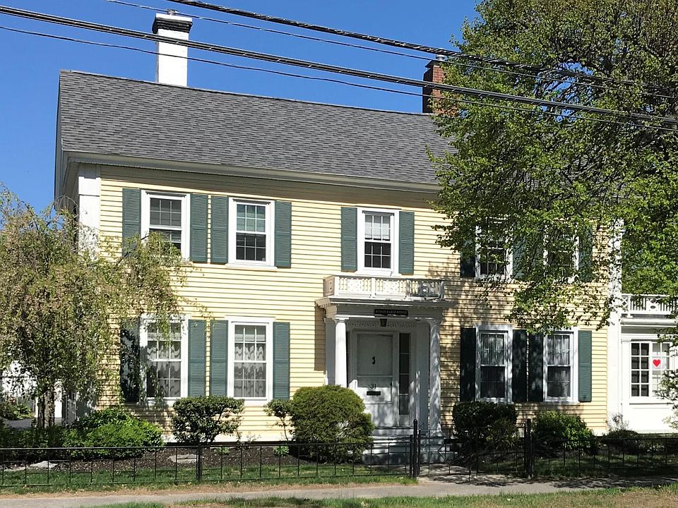 Front of house on Federal Street