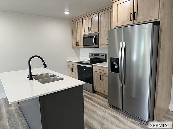 4th image of 3780 Philbin Rd #41