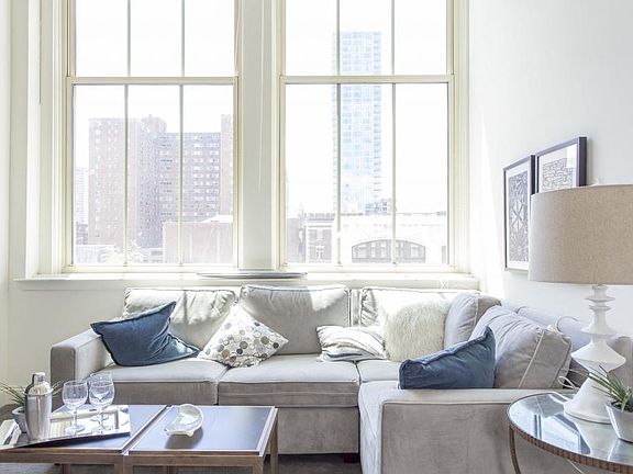 5th image of 2123 Market St #61X