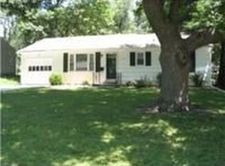 7109 Riggs St, Overland Park, KS 66204